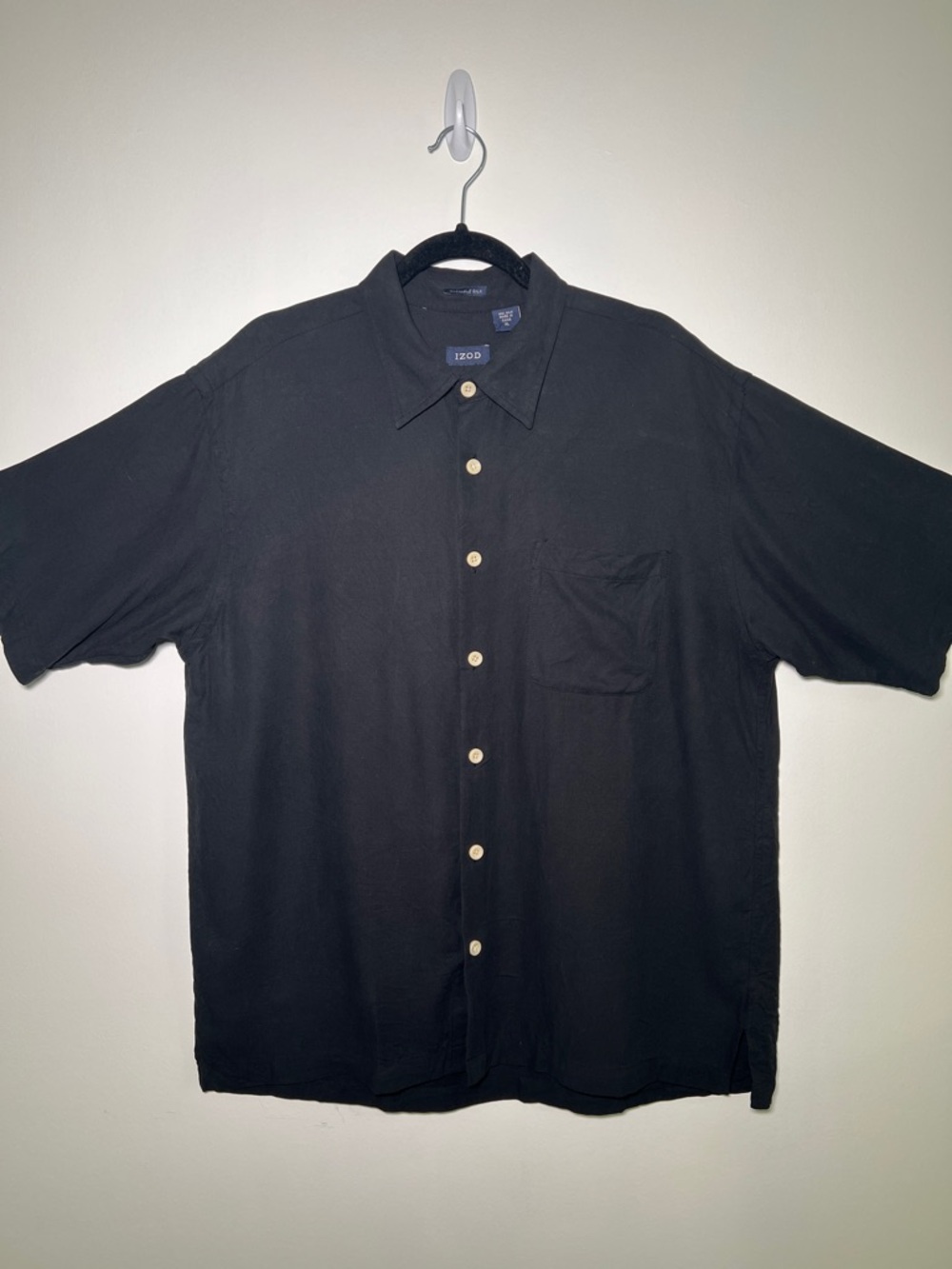 Izod Black 100% Silk (washable) Short-Sleeve Casual Button-Down Shirt